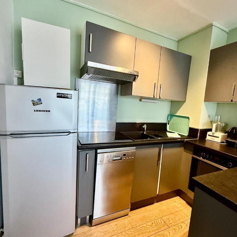 Appartement Cosy -2 chambres, Clim & Parking - Appartement 2 Chambres - 26