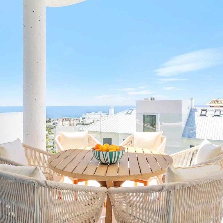 Luxury Apartment Higueron - Apartamento Deluxe de 2 dormitorios con vistas al mar - 1