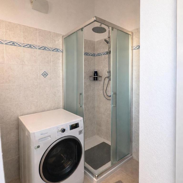 Dolce Casa La Spezia - Appartamento con 2 Camere da Letto - 11