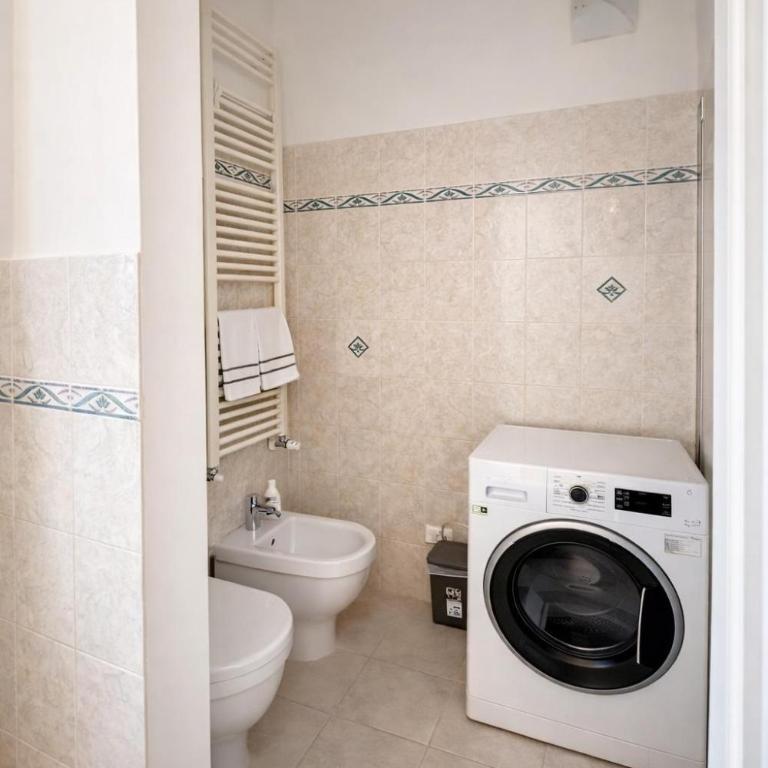 Dolce Casa La Spezia - Appartamento con 2 Camere da Letto - 13