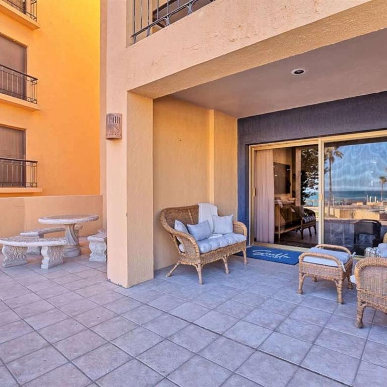 Ground Level Condo near Pool Princesa B-101 - Apartamento - 29