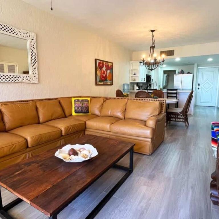 Gorgeous Third-Level Condo Princesa D-308 - Apartamento - 5