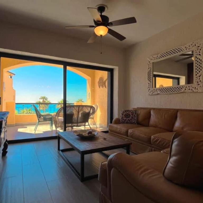 Gorgeous Third-Level Condo Princesa D-308 - Apartamento - 3