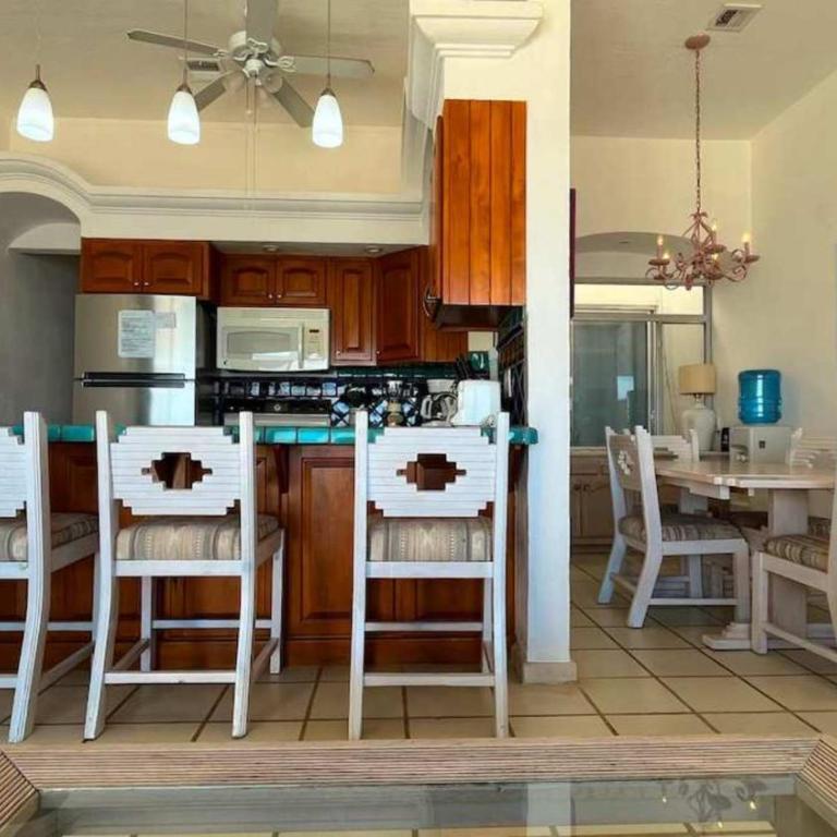 Charming and Cozy Beachfront Condo - Las Olas II 3 - Apartamento - 17