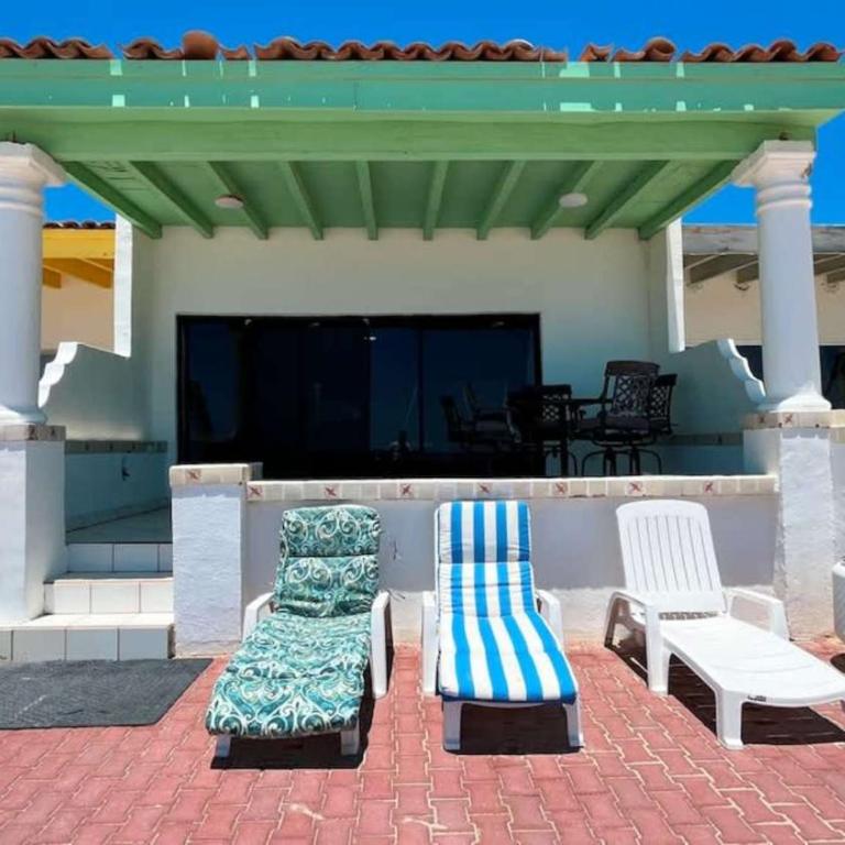 Beautiful Beachfront Condo Las Olas II 11 - Apartment - 2