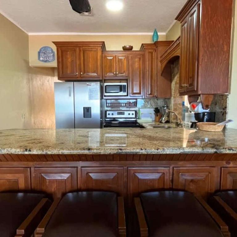 Beautiful Beachfront Condo Las Olas II 11 - Apartment - 7