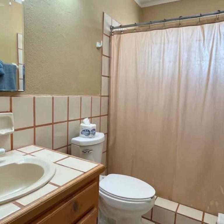 Beautiful Beachfront Condo Las Olas II 11 - Apartment - 12