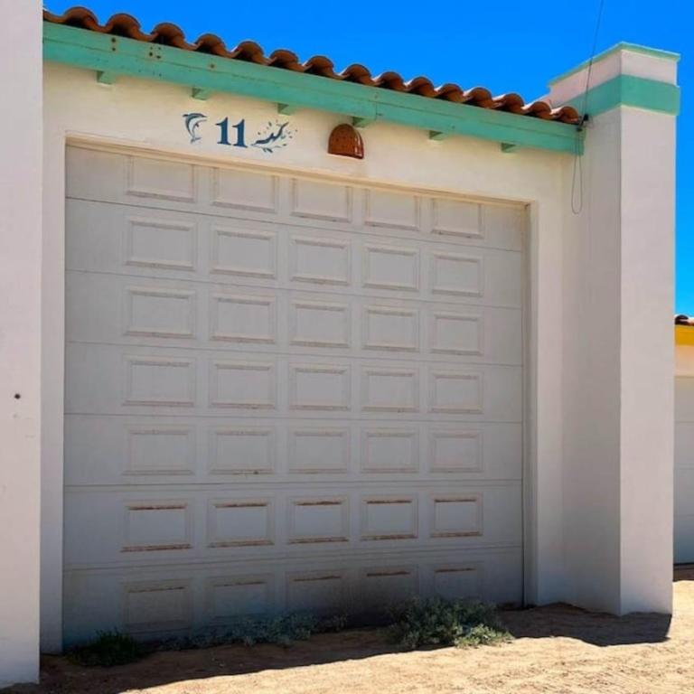 Beautiful Beachfront Condo Las Olas II 11 - Apartment - 23
