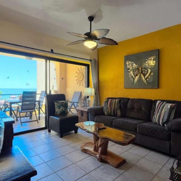 Cozy Condo on Sandy Beach Resort Princesa C-408 - Apartamento - 7
