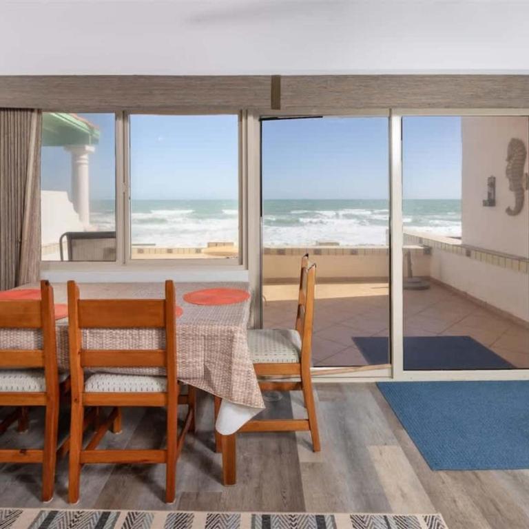 Cozy Beachfront Condo Las Olas II 10 - Casa - 1