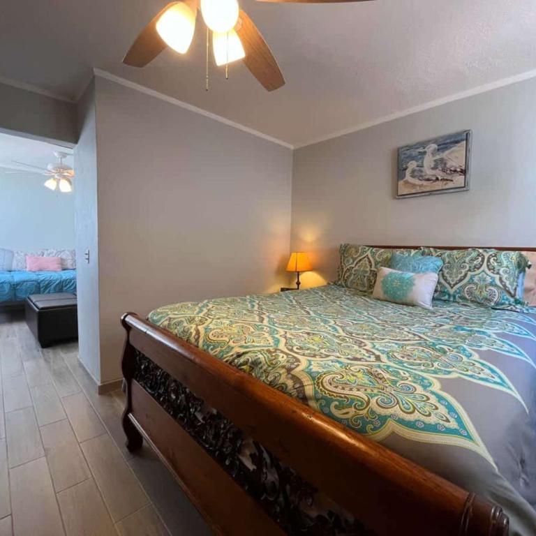 Cozy Beachfront Condo Las Olas II 10 - Casa - 33
