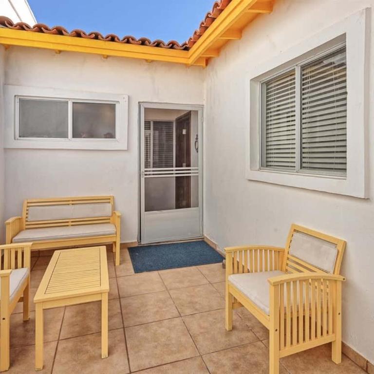 Cozy Beachfront Condo Las Olas II 10 - Casa - 38