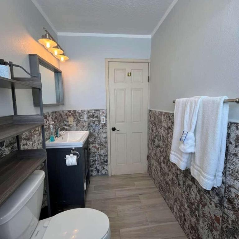 Cozy Beachfront Condo Las Olas II 10 - Casa - 37