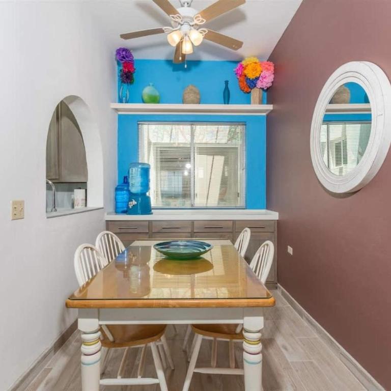 Cozy & Beautiful Beachfront Condo Las Olas II 2 - Apartamento - 4
