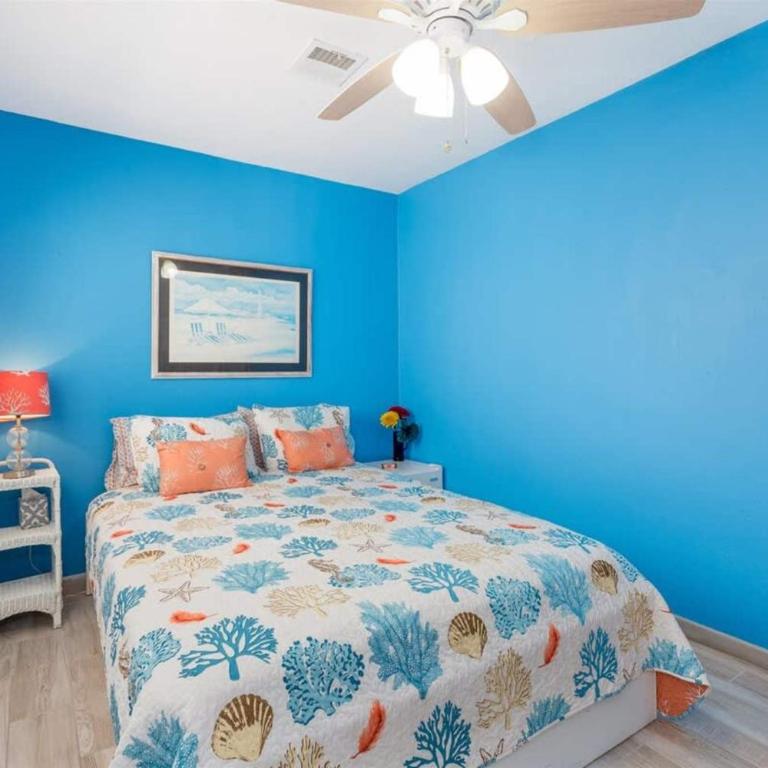 Cozy & Beautiful Beachfront Condo Las Olas II 2 - Apartamento - 15