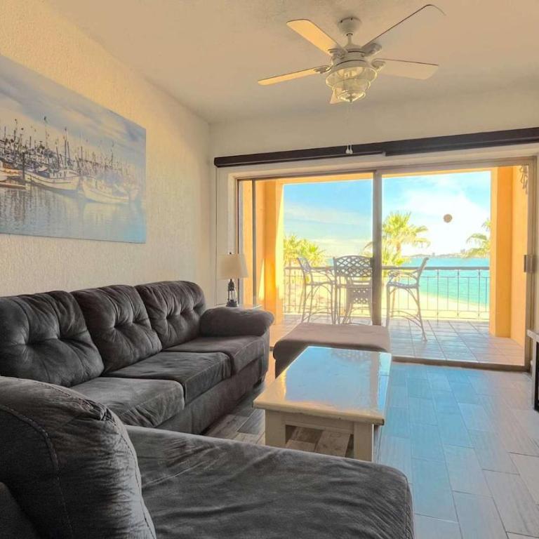 Cozy Sandy Beach Condo Pool Princesa A-302 - Apartment - 3