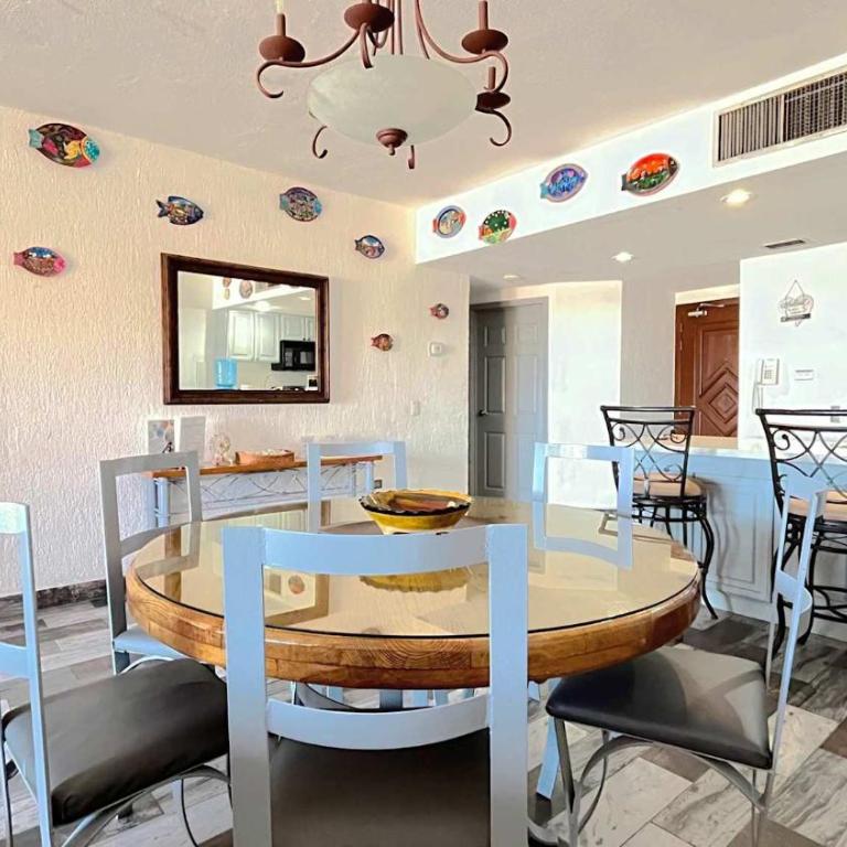 Cozy Sandy Beach Condo Pool Princesa A-302 - Apartment - 4