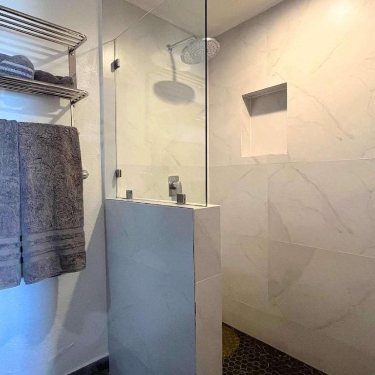 Cozy Sandy Beach Condo Pool Princesa A-302 - Apartment - 15