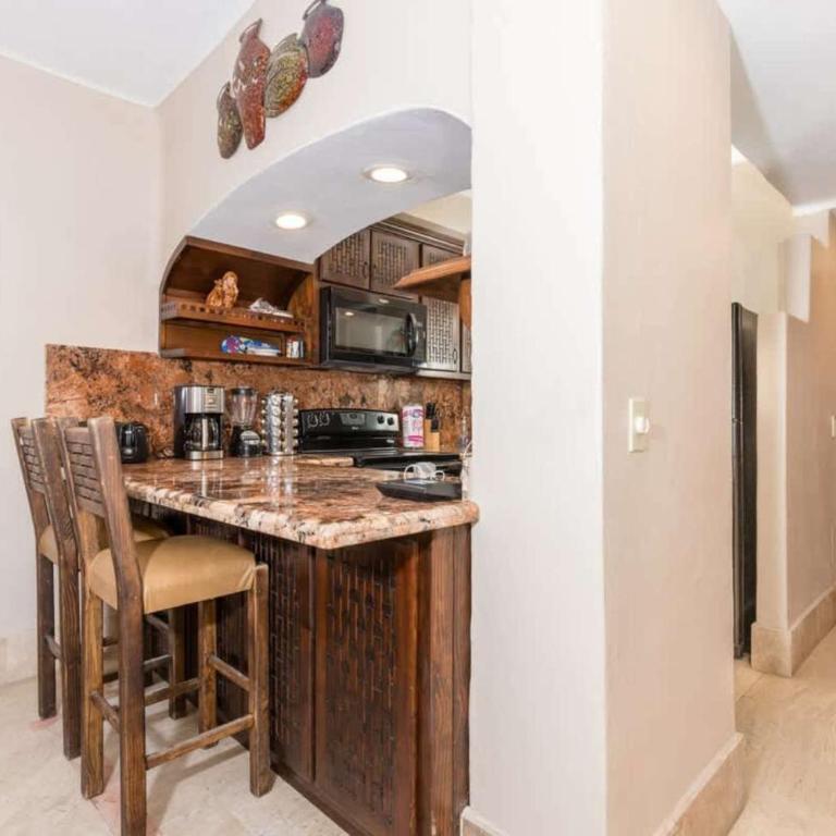 Unique Oceanfront with Epic Sunsets Pinacate 202 - Apartamento - 5