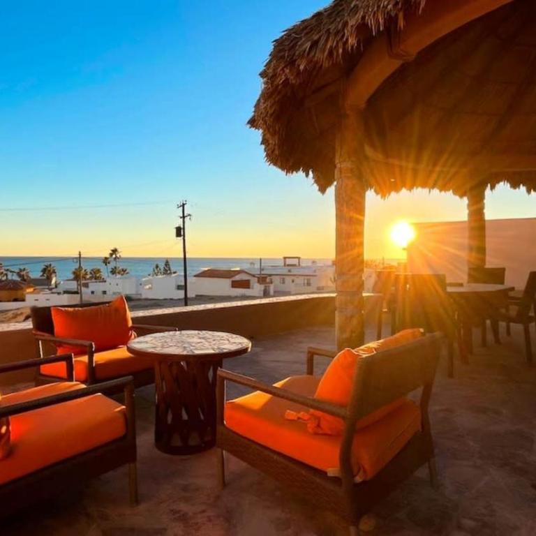 Colorful Oceanview Home with Pool Casa en el Cielo - Vacation Home - 2