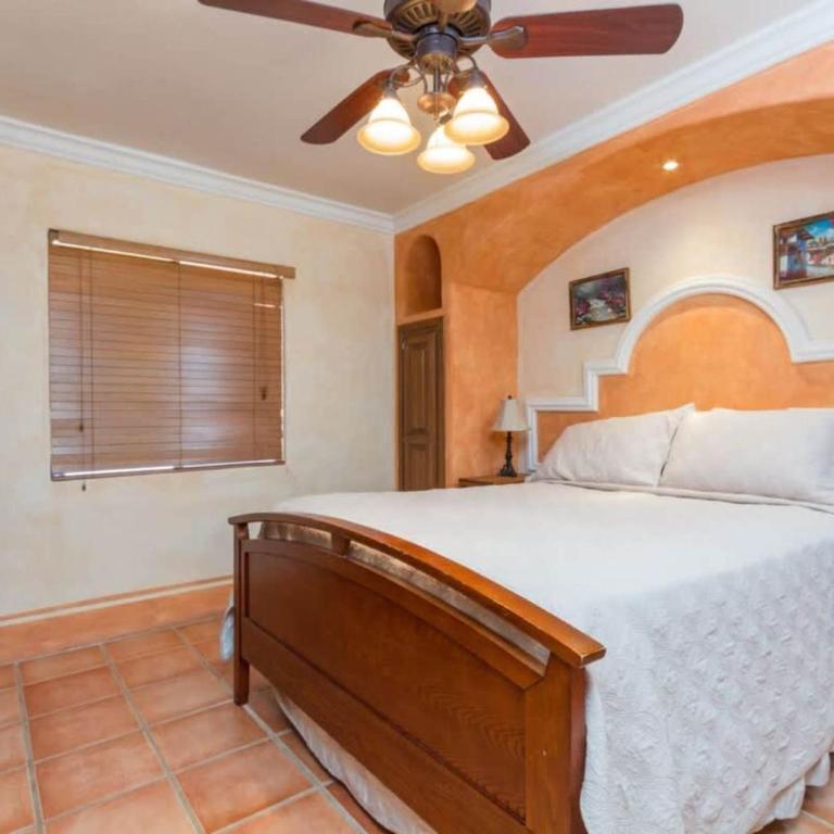 Charming Colorful Condo Near Pool - Pueblos D-101 - Apartment - 3