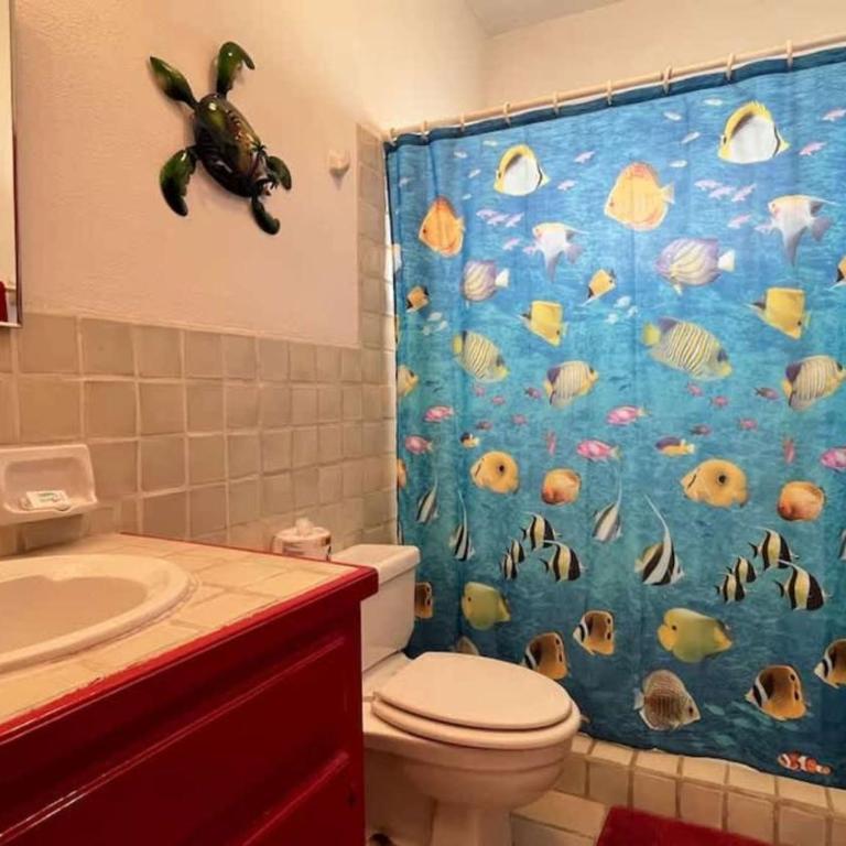 Warm & Charming Beachfront Condo Las Olas II 8 - Apartment - 12