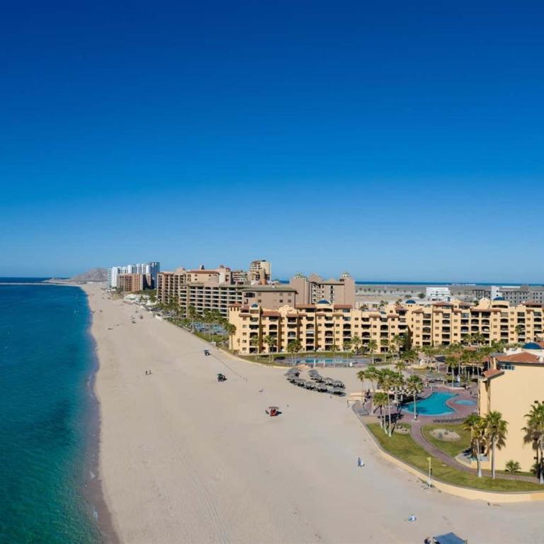 Gorgeous Third-Level Condo Princesa D-308 - Apartamento - 4