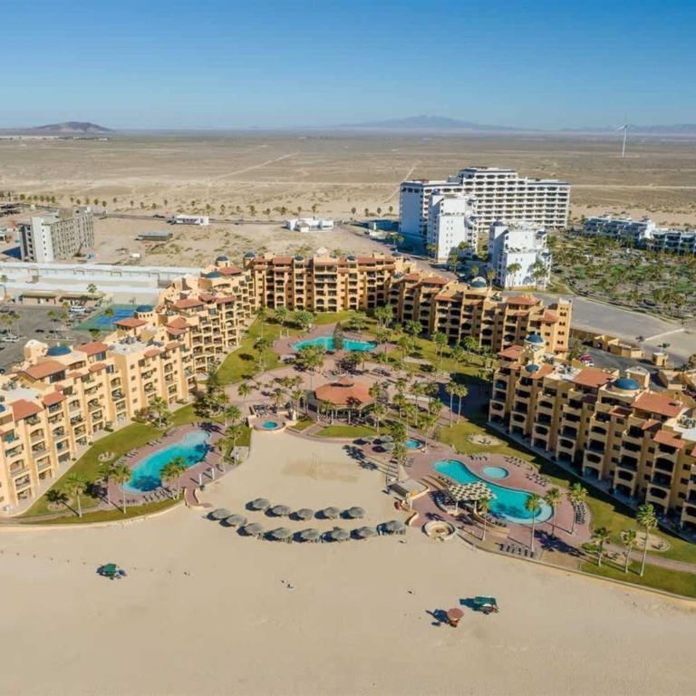Gorgeous Third-Level Condo Princesa D-308 - Apartamento - 30