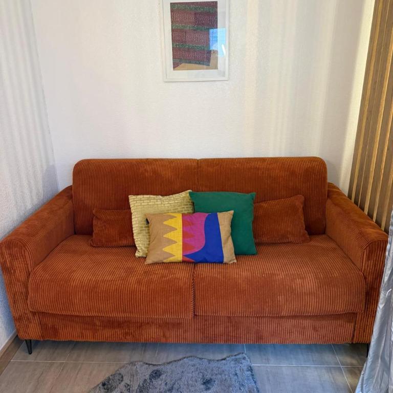French Riviera Garden Retreat -Villa 1 Bed - Villa 3 Chambres - 10
