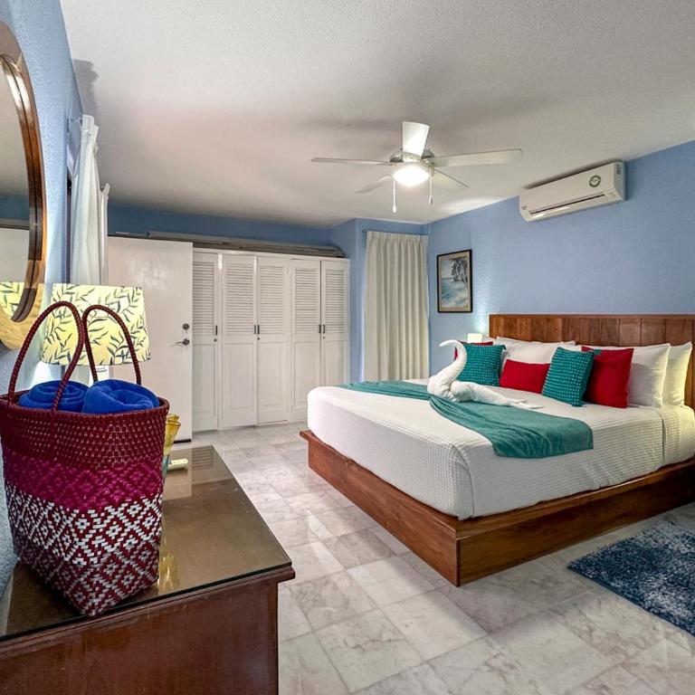 Casa Cuatro Estaciones - Five-Bedroom House - 42