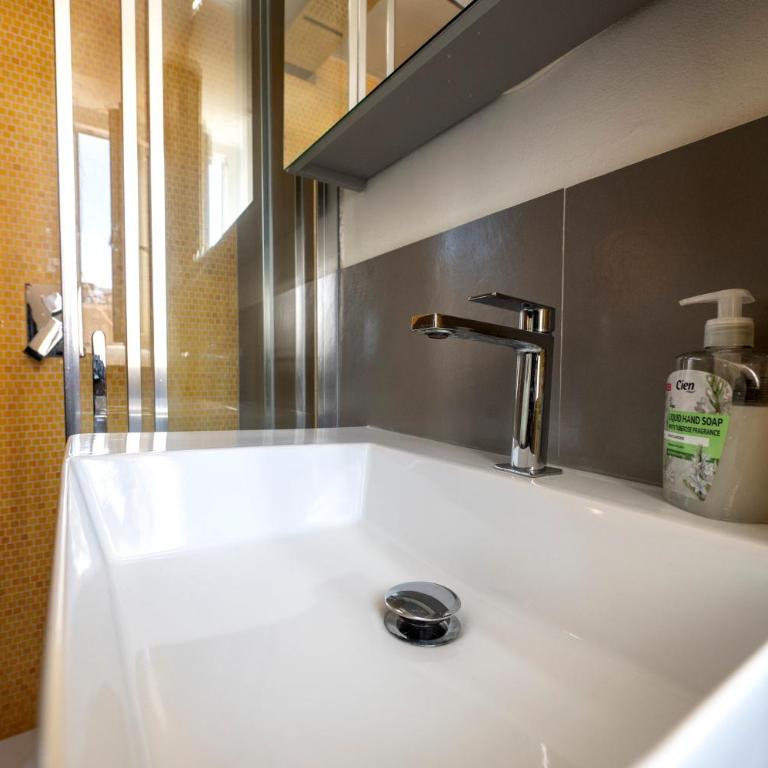339 - Casa Anghinetti, Centro Città La Spezia - Appartamento con 1 Camera da Letto - 32