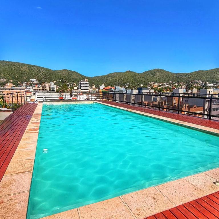 Depto de Vacaciones, Balcón y Pileta en Pleno Centro - One-Bedroom Apartment - 9