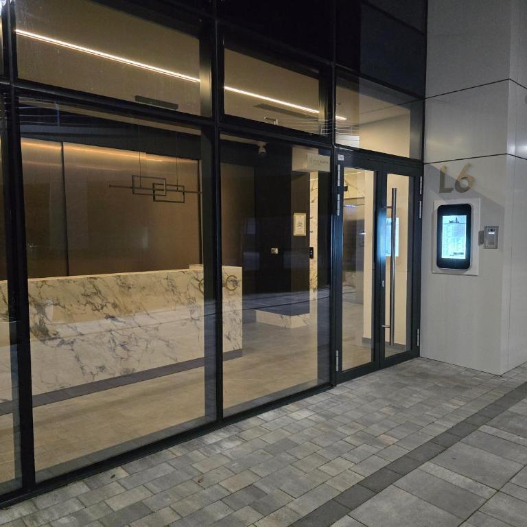 Lux Apartments Maya 2 - Two-Bedroom Apartment with Balcony - 44