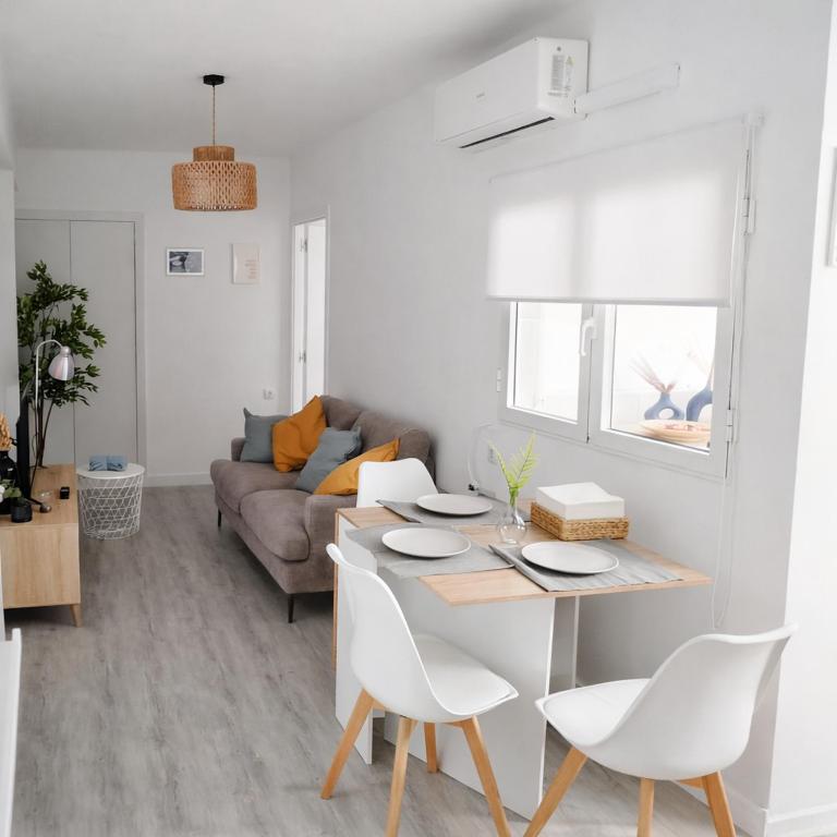 El Caprichito - fantástico piso reformado a 20 metros de la playa - Apartamento de 2 dormitorios - 1