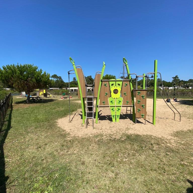 Cap-Ferret Camping Les Viviers 6 pers - Zone Idéale proche piscine et plage - Appartement 2 Chambres - 13