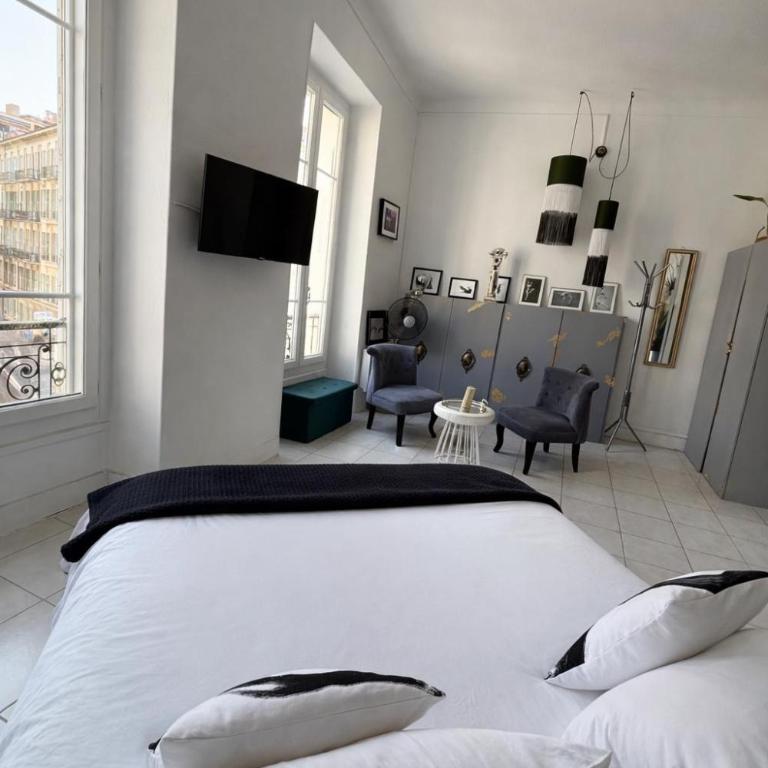 Spacieux appartement - centre ville - Appartement 2 Chambres - 10