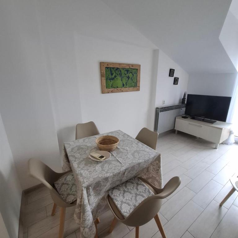 Apartments Iva - One-Bedroom Apartment with Terrace with Sea View - 21