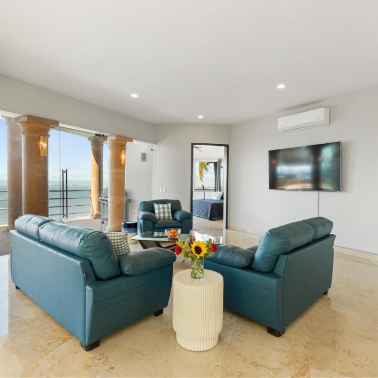 Luxe 3 King BR Villa | Infinity Pool + 220° Views - Villa with Private Pool - 16