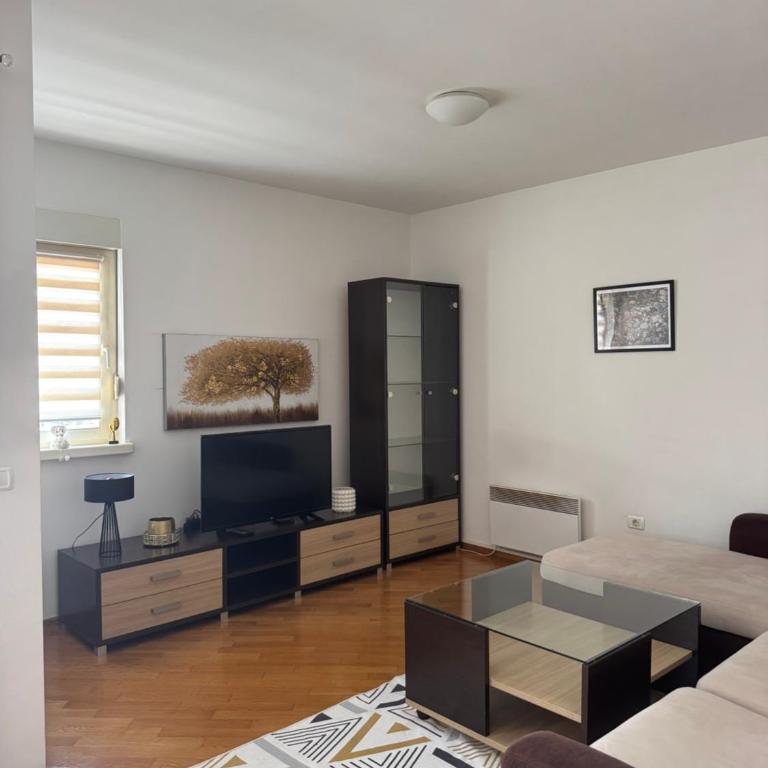 Rondo Mostar - Two-Bedroom Apartment with Balcony - 5