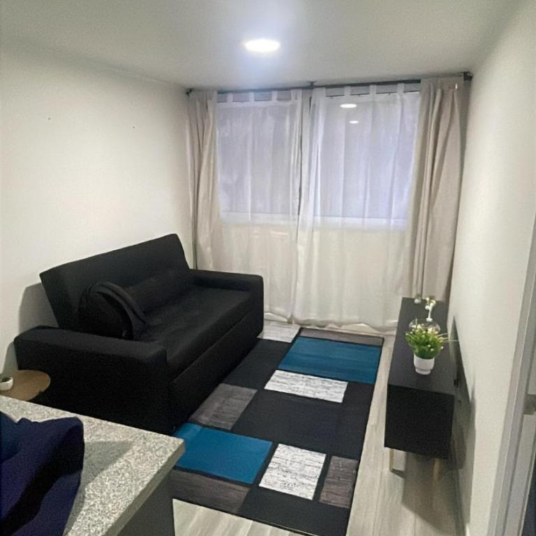 Departamento cerca Movistar Arenas 2 - Two-Bedroom Apartment - 2