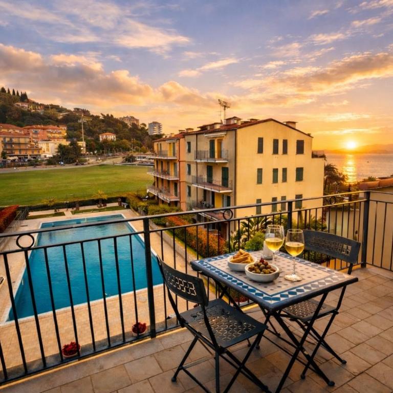 Appartamento Vista mare con Piscina Cala di Sole - Appartamento con terrazza e vista sul mare e sulla piscina - 2
