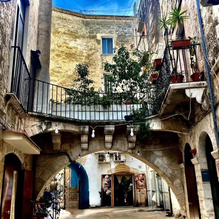 L'Incanto del Borgo Antico- Locazione Turistica - Appartamento con 1 Camera da Letto - 2