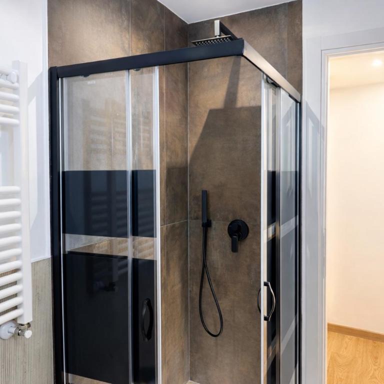Trastevere - To Rome with Love - 90MQ & 3 Beds - Appartamento con 2 Camere da Letto e Balcone - 18