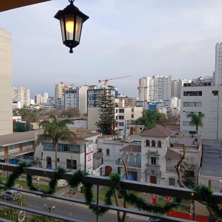 Apartamento Ideal en Zona Céntrica - Apartamento de 4 habitaciones - 5