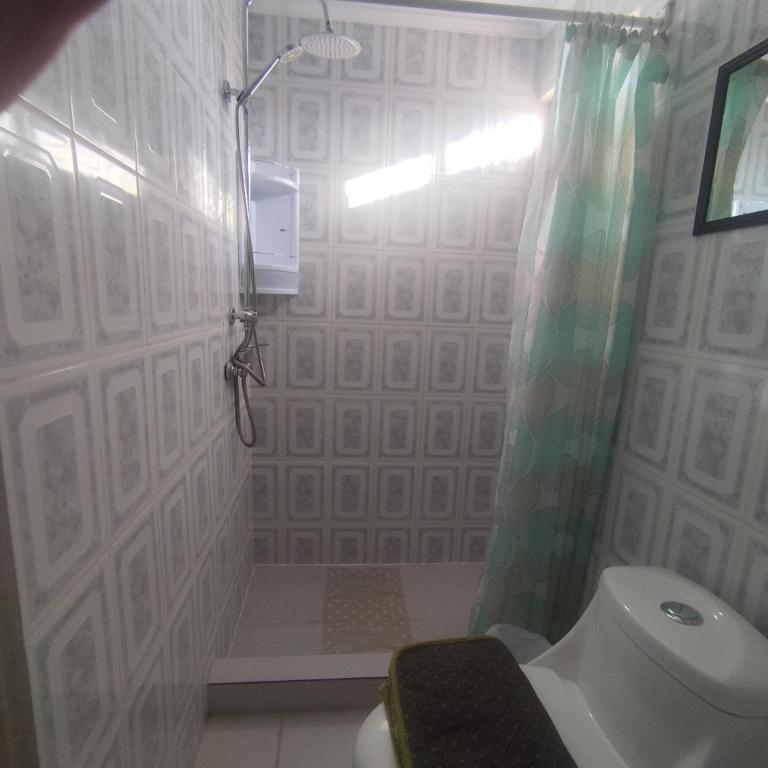 Katchi - Family Room with Private Bathroom - 1
