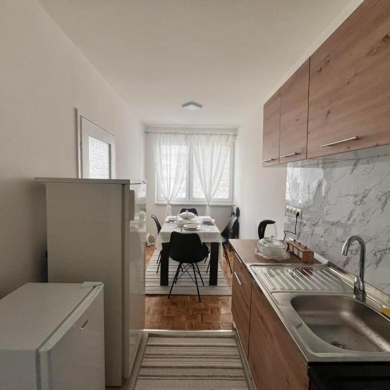 Relax Visoko Apartman - Two-Bedroom Apartment - 11