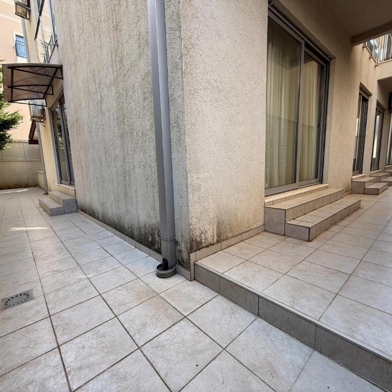 Golden Apartment Petrovac - Apartman sa 2 Spavaće Sobe i Terasom - 20