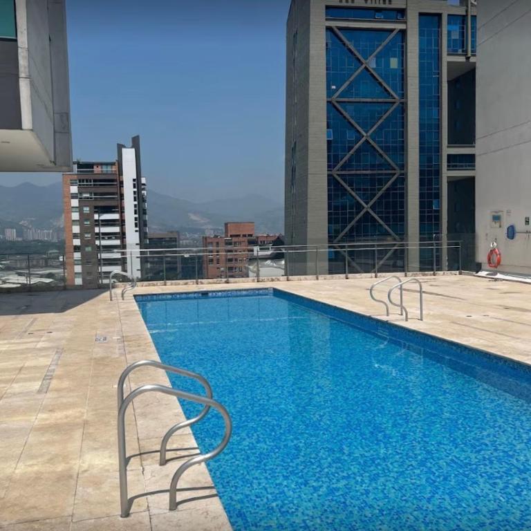 Apto moderno en el poblado con jacuzzi - Apartamento de 1 dormitorio - 2