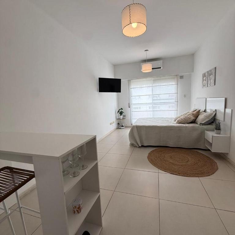 Departamento en San Luis y Balcarce, confort, calidez y excelente ubicación - Apartamento con vistas y balcón - 5