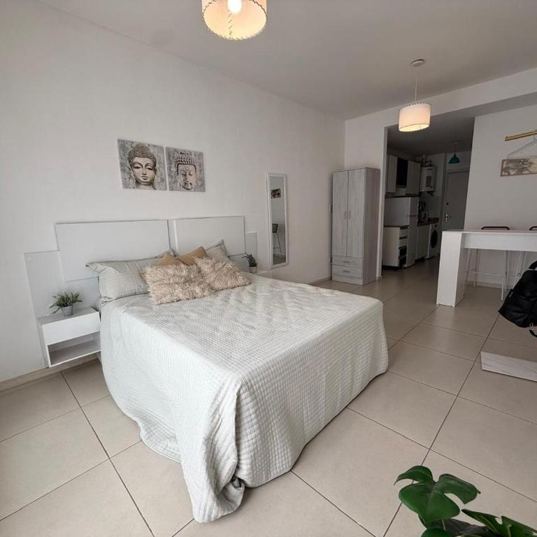 Departamento en San Luis y Balcarce, confort, calidez y excelente ubicación - Apartamento con vistas y balcón - 6